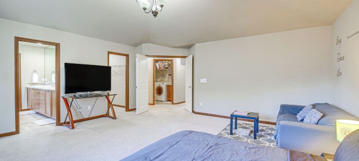 Family-friendly Home w/ Patio & Garden in Everett! Hotels in Everett