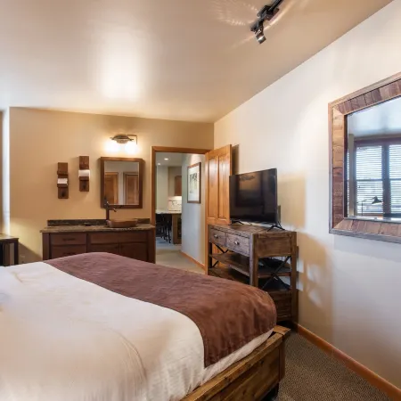 Zephyr Mountain Lodge, Condo | 1 Bedroom - (Premium-Rated Condo 2319)