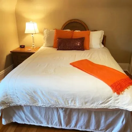 Cottage on Caledonia Bed & Breakfast Hotels in Perth County