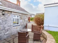 Bwthyn Yr Hafod Hotels in Pentraeth