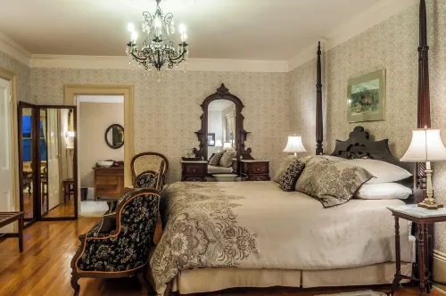Governor's Mansion Inn Hotels in Miramichi
