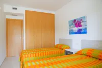 Rentalmar Families Paradise Village