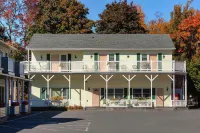 Cromwell Harbor Motel