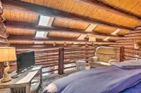 Classic Colorado Log Home w/ Mountain Views! - balcony