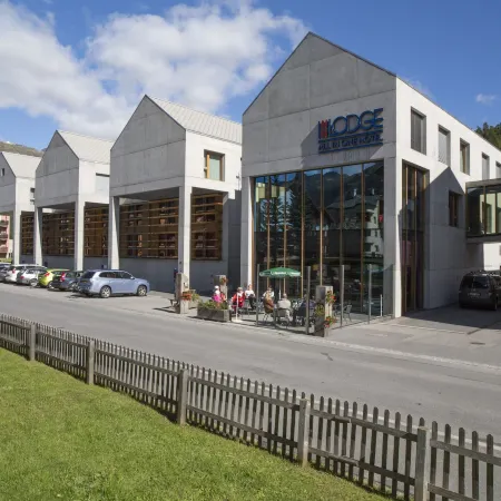 Hostel Inn Lodge