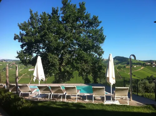 Palas Cerequio Hotels in La Morra