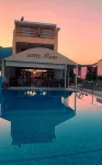 Oscar Hotel Lefkada - Infinity Pools
