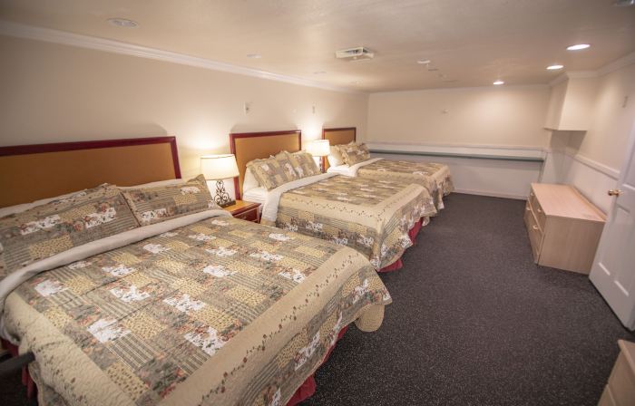 Coachlite Inn