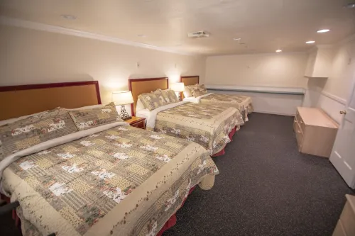 Coachlite Inn