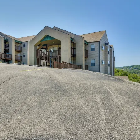 1 Mi to Silver Dollar City! Lake-View Family Haven
