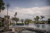 尼慕伊馬里納住宅與精品酒店 - 泳池