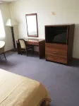 Village Motel - parking