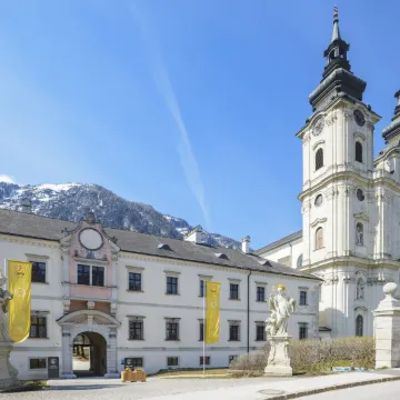 OYO 749 Bukit Bendera Resort - Housity