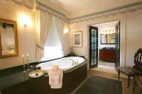 The Elmwood Heritage Inn Hotels in Charlottetown