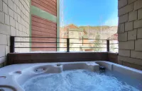 18 Autumn Brook 4 Bedroom Townhouse by RedAwning