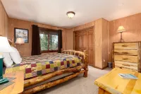 Log home, huge deck, incredible view of Breckenridge.  Save on 7 night stays. Hotels in Baldy Mountain