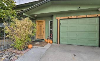 'Vegas Oasis' Home w/ Pool & Spa: 7 Miles to Strip