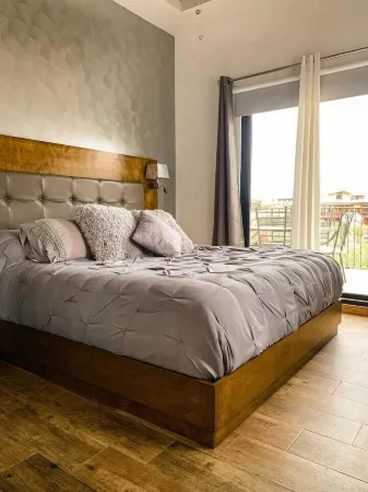 Hacienda Martlot Отели рядом с достопримечательностью «Adobe Guadalupe Vineyards & Inn Aztec Breeding Farm»