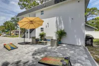 Cozy Sarasota Retreat - 3 Blocks to the Coast! - spa