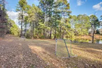 Near Restaurants and Shopping! Durham Gem with Pond