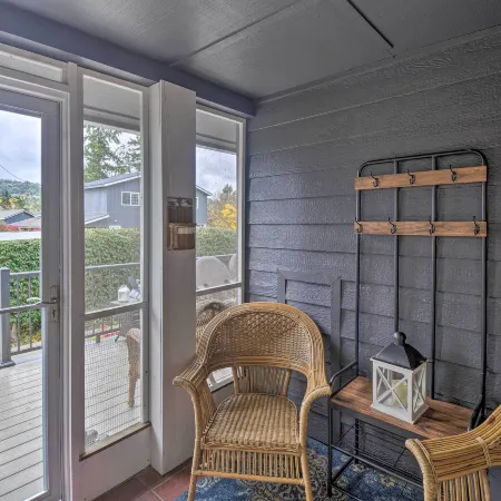 Spacious Home w/ Yard, 20 Miles to Olympic NP