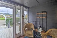 Spacious Home w/ Yard, 20 Miles to Olympic NP - Lemmikkieläimet sallittu