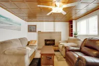 Pet-Friendly Minneapolis Apt Near Shops and Dining!