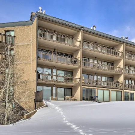Mtn Views, Ground Floor: Rec Path and Lake Access