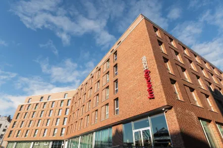 IntercityHotel Lübeck Отели рядом с достопримечательностью «Любекская академия музыки»