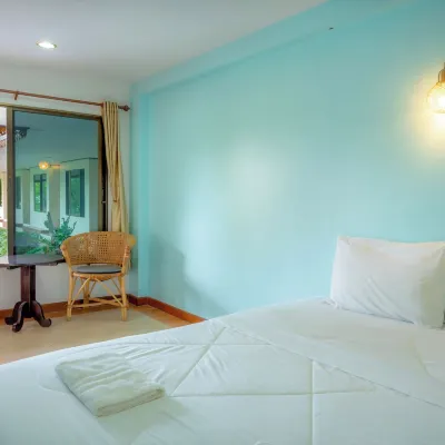 콜로이 골든 파크 Rajamangala University of Technology Tak Campus 주변 호텔