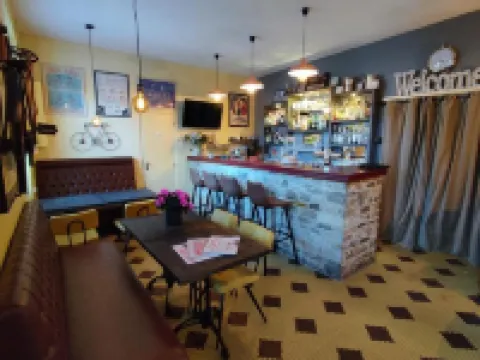旅行家酒店