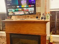 Historic Sackets Harbor Lakeside Retreat + Central Hotels in Hounsfield