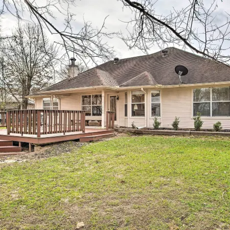Family Alba Home w/ Boat Dock on Lake Fork!