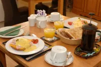 Avlon House Bed and Breakfast - Frühstück