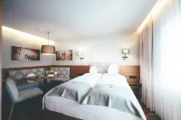 Quality Hosts Arlberg - Lärchenhof Hotels near Ski Arlberg (St. Anton, St. Christoph, Stuben, Lech, Zürs, Warth, Schröcken)