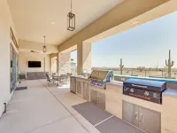 7 Mi to Lost Dutchman: Home w/ Pool + Patio! Hotels in Apache Junction