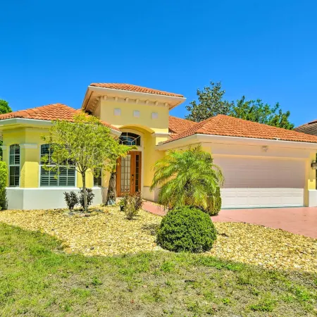 Sun-Soaked Sarasota Oasis w/ Pool & Hot Tub!