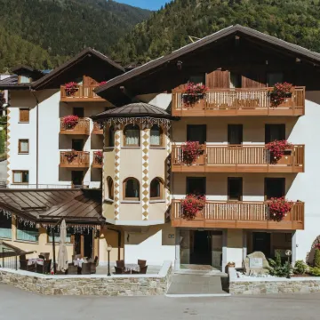 Gaia Residence Hotel Hotels near Belvedere