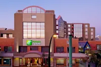 Holiday Inn Express Vancouver-Metrotown (Burnaby) Hôtels à proximité de la Gilmore Station