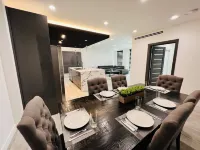 LUXURIOUS LA HOME *PRIVATE ROOFTOP* OUTDOOR TV*