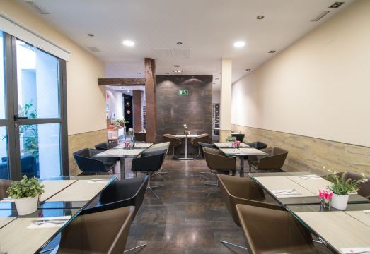 프티 팰리스 트레스 크루세스