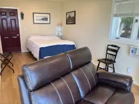 Waterfront Home In Baileys Harbor ~ Fantastic Views Of The Harbor And Islands! Hotel a Baileys Harbor