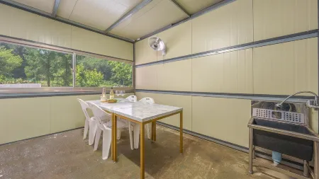 Hoengseong Irangdunaerecreationalpension Отели рядом с достопримечательностью «Hoengseong Welli Hilli Park Ski Resort»