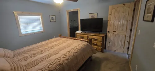 Rustic cabin charm with modern comforts—your cozy escape to nature awaits!