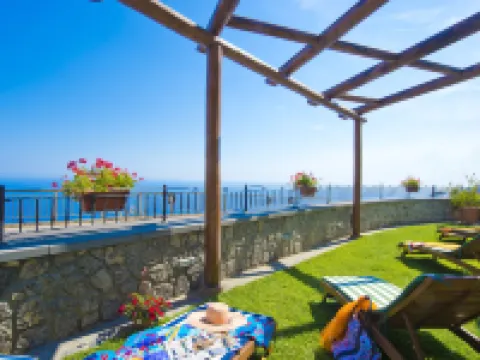 La Mela Blu Ξενοδοχεία στην πόλη Φουρόρε