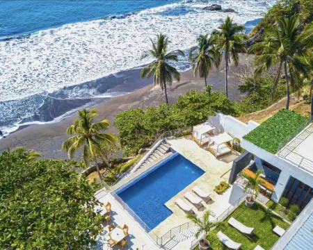 Garten Hotel Hotels in El Zonte