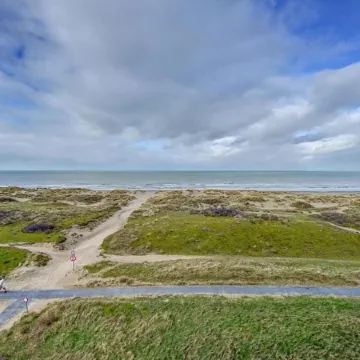 Apartment in Oostduinkerke Near the Beach