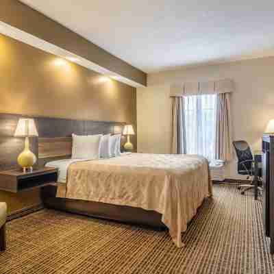 Quality Inn Rome South Rooms
