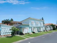 La Costa Beachside Motel