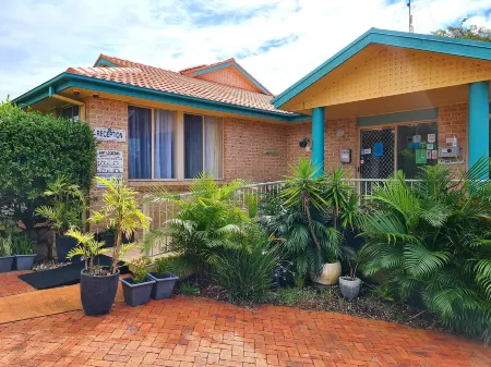 Beaches Serviced Apartments Отели рядом с достопримечательностью «Dutchmans Beach Reserve»